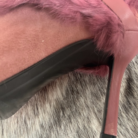 Luxurious Mauve/Fuchsia real fur, suede and leather fashion boots 7 1/2M. - Picture 3 of 12